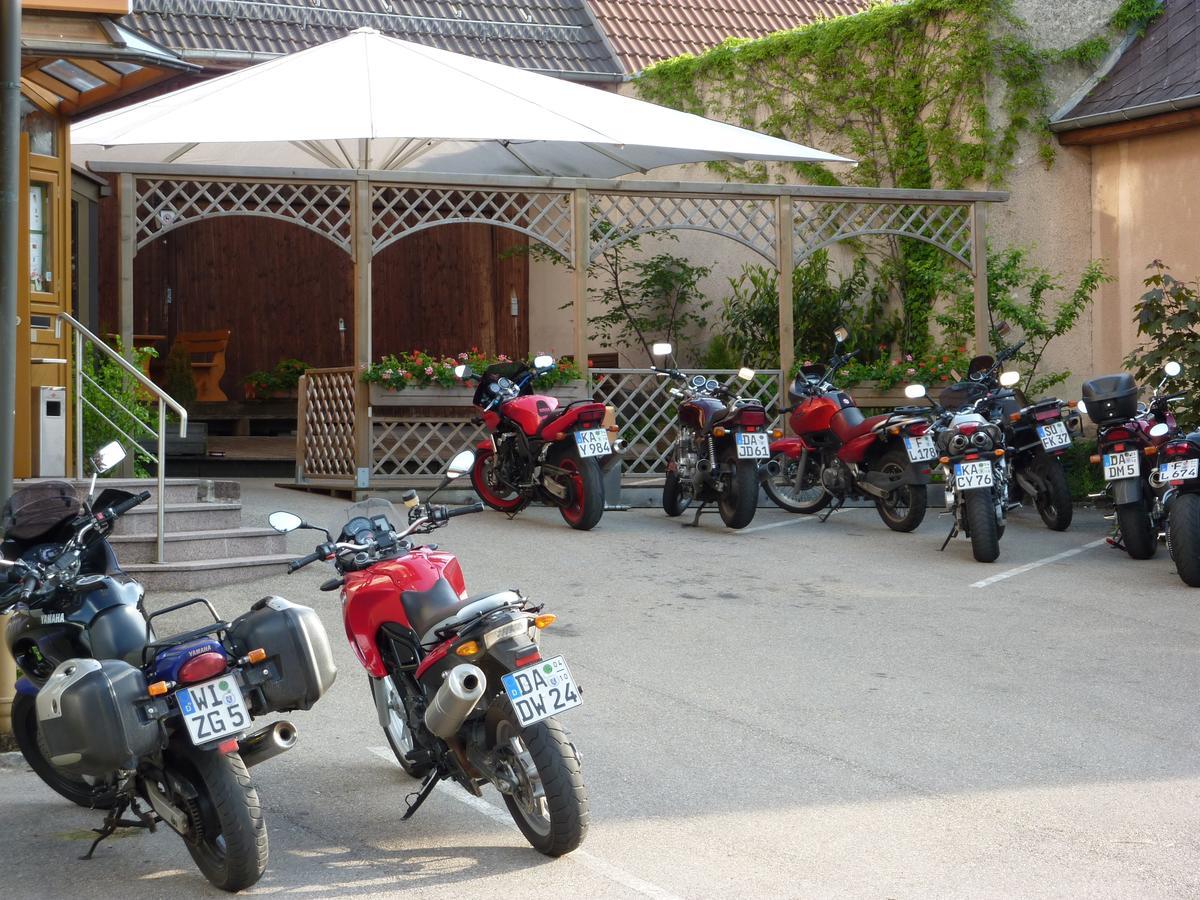 Hotel Gasthof Roessle Westerheim Exterior photo