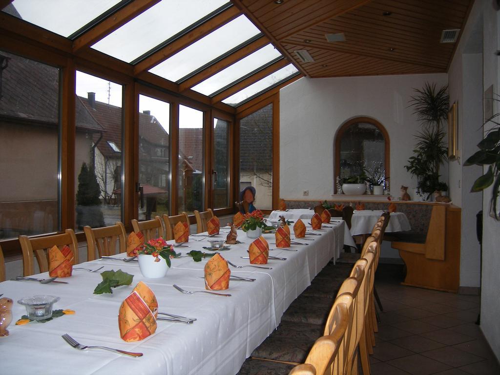 Hotel Gasthof Roessle Westerheim Exterior photo